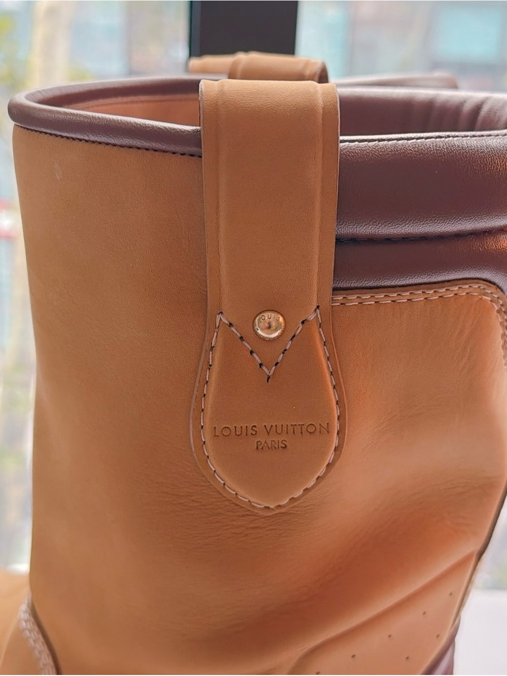 Louis Vuitton Tan and Brown Leather Mid-Calf Lug Boots NEW Size 11 - Picture 8 of 11